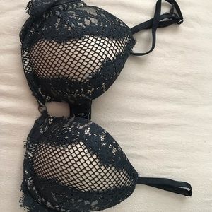 Victoria Secret Bra 32A